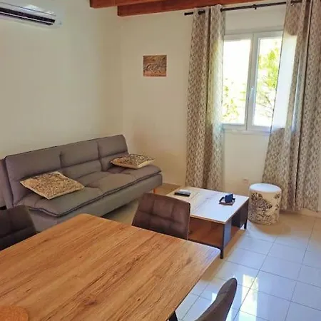 Holiday home De L'auzon Pont D'arc 3ch